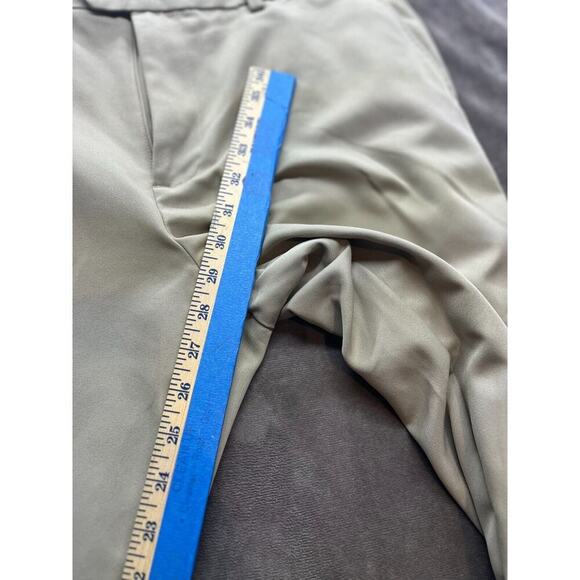 IZOD GOLF MEN PANT 36X30 KHAKI CLASSIC FIT CHINO FLAT FRONT STRETCH POLY SPANDEX - Picture 5 of 9